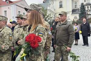 Новини Вінниці / День захисників та захисниць України: у Вінниці вшанували пам'ять полеглих героїв