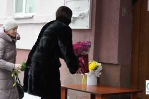 Новини Вінниці / У Вінниці в онкоцентрі відкрили меморіальну дошку на честь лікаря-онкогінеколога