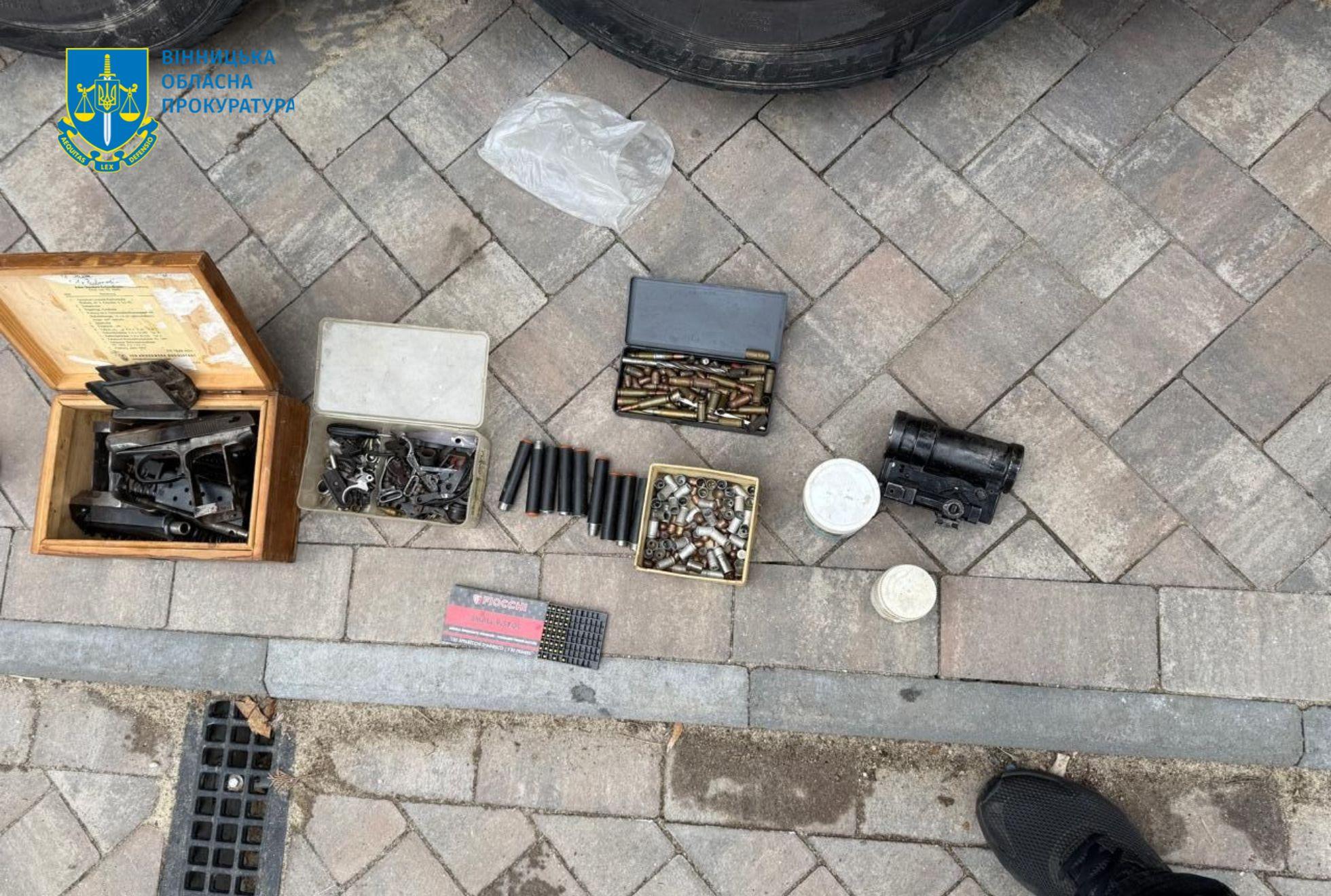 Двоє чоловіків займалися виготовленням зброї на Вінниччині (Фото)