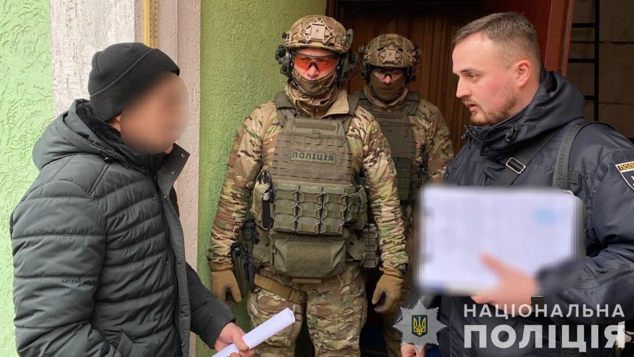 Двоє чоловіків займалися виготовленням зброї на Вінниччині (Фото)