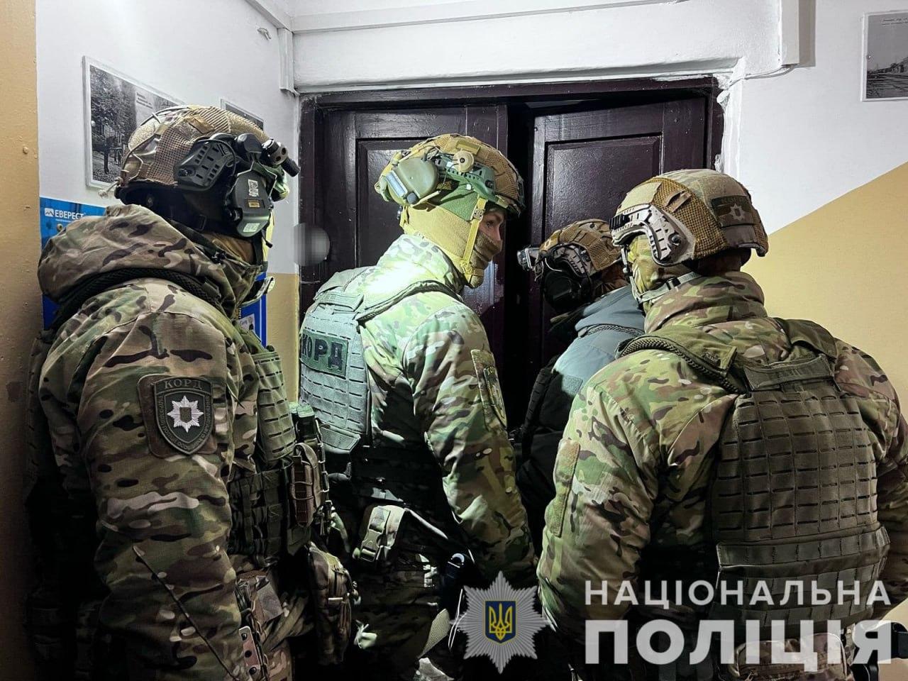 Двоє чоловіків займалися виготовленням зброї на Вінниччині (Фото)