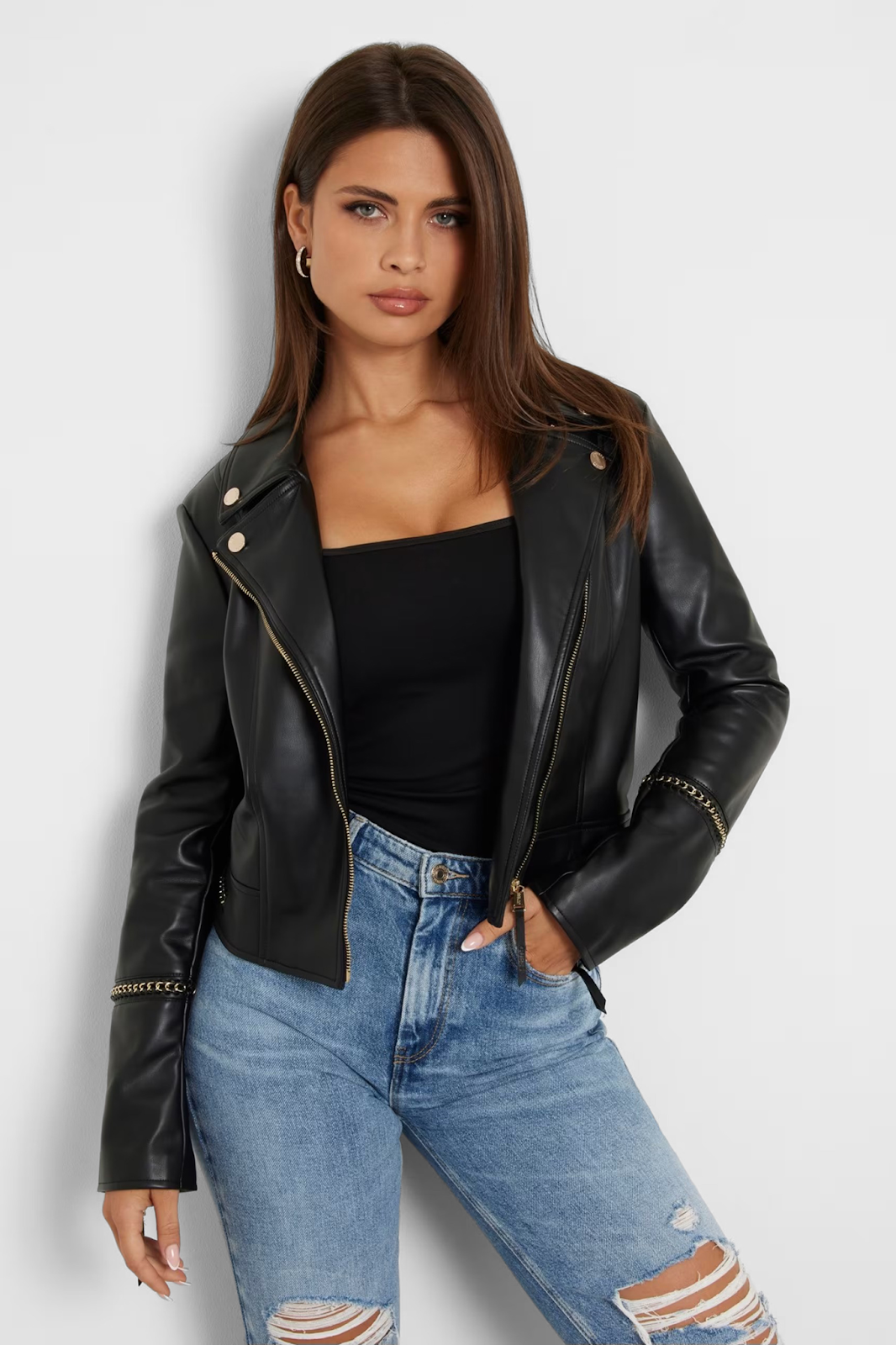 одежда Guess