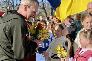 Новини Вінниці / На Вінниччині зустріли військового, який нещодавно повернувся з російського полону