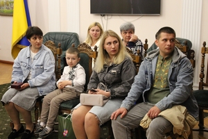 Новини Вінниці / На Вінниччині вручили посмертні державні нагороди родинам загиблих Захисників