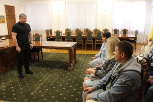 Новини Вінниці / На Вінниччині вручили посмертні державні нагороди родинам загиблих Захисників