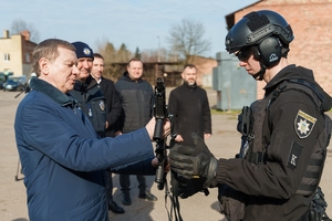 Новини Вінниці / Харківський національний університет внутрішніх справ отримав від Вінниці техніку сучасного зразка