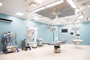 Новини Вінниці / 93 надскладні кардіооперації з початку року: як медики Вінницького регіонального кардіоцентру оперують на відкритому серці та рятують життя 