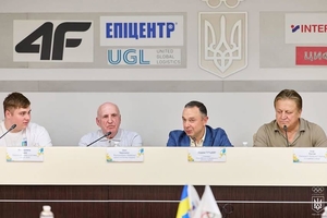 Новости Винницы и области / НОК України нагородив 16-річного важкоатлета Володимира Чмиха: вінничанина визнано найкращим спортсменом місяця / Інформаційний портал На Париже Новини Вінниці / НОК України нагородив 16-річного важкоатлета Володимира Чмиха: вінничанина визнано найкращим спортсменом місяця