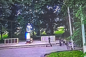 Новини Вінниці / На Вінниччині молодь на мотоциклах каталася на території Меморіалу пам’яті