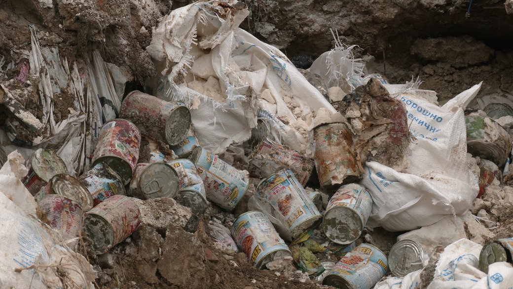 В селі на Чернігівщині на смітнику знайшли придатні до вжитку продукти, які виявилися гуманітарною допомогою від ООН