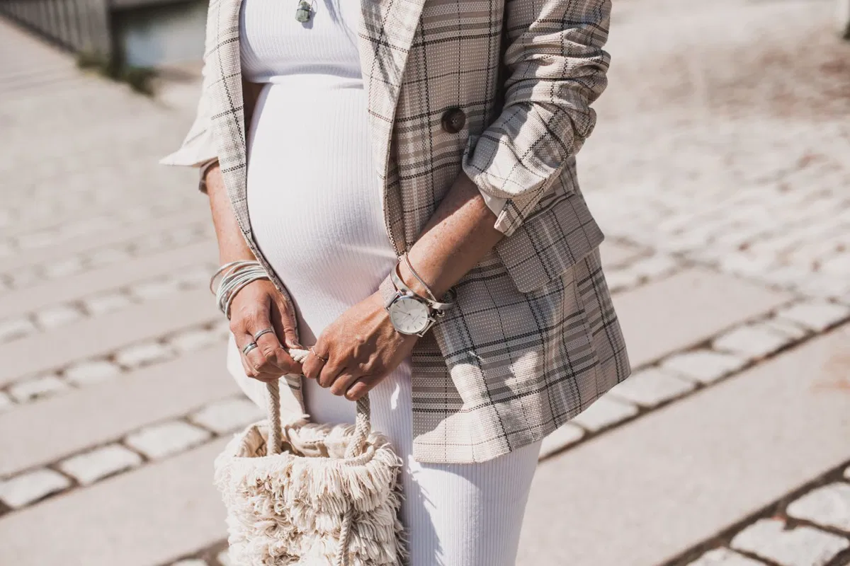 зручний одяг для вагітних