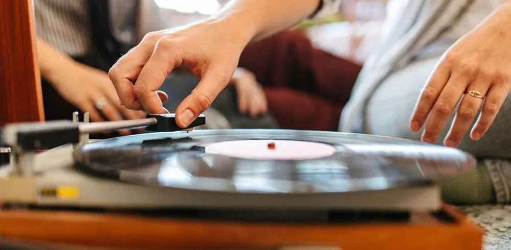 купить виниловый проигрыватель