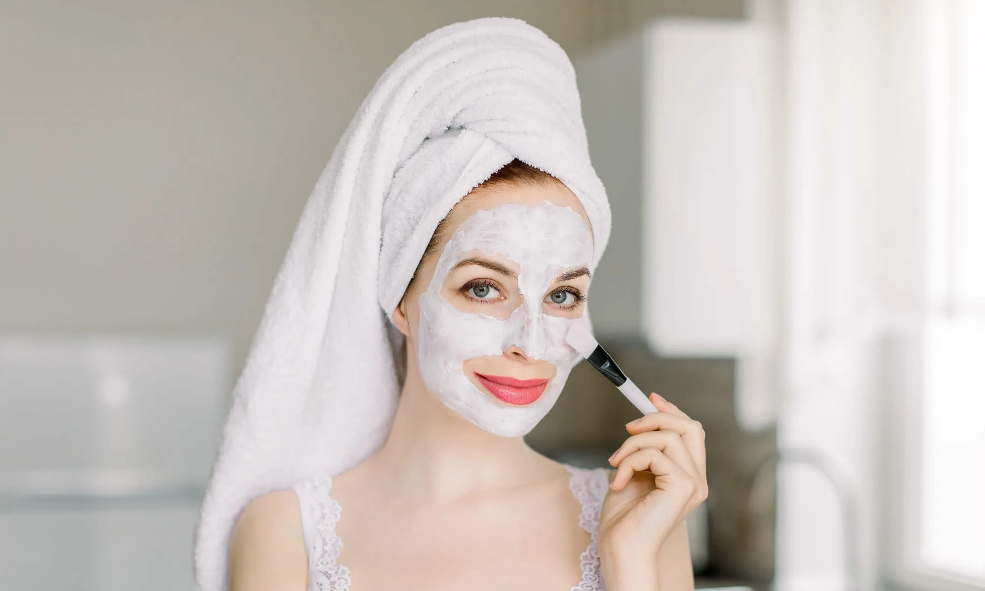 Как избавиться от жирного блеска кожи и сузить расширенные поры: практические советы