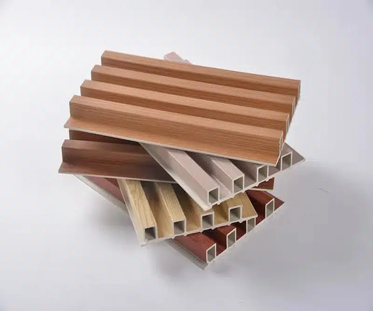 Как выбрать качественные фасадные реечные панели из ДПК и не переплатить