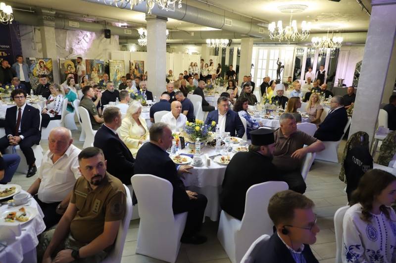 <p><strong>Молитовний сніданок на Вінниччині: за захисників і перемогу!</strong></p>